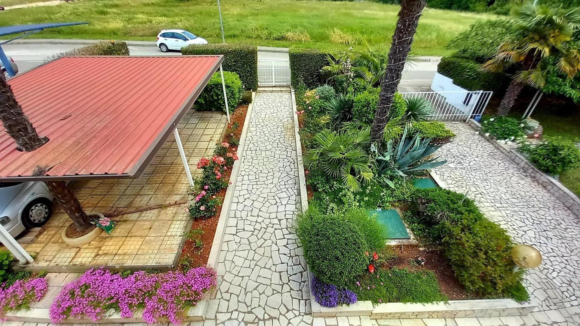Apartment A4 Ines Near Beach Πόρετς Εξωτερικό φωτογραφία